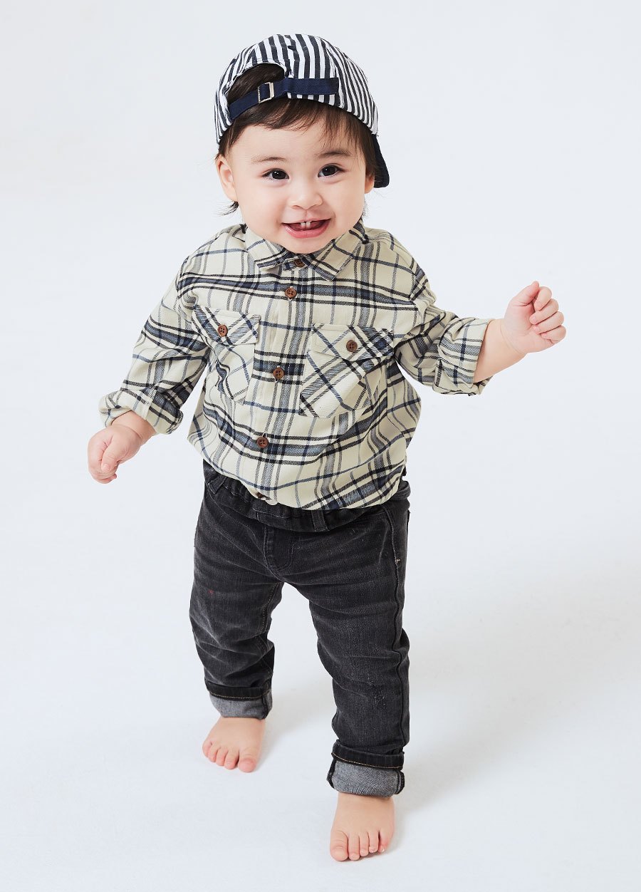 BABY 刷白割破牛仔褲