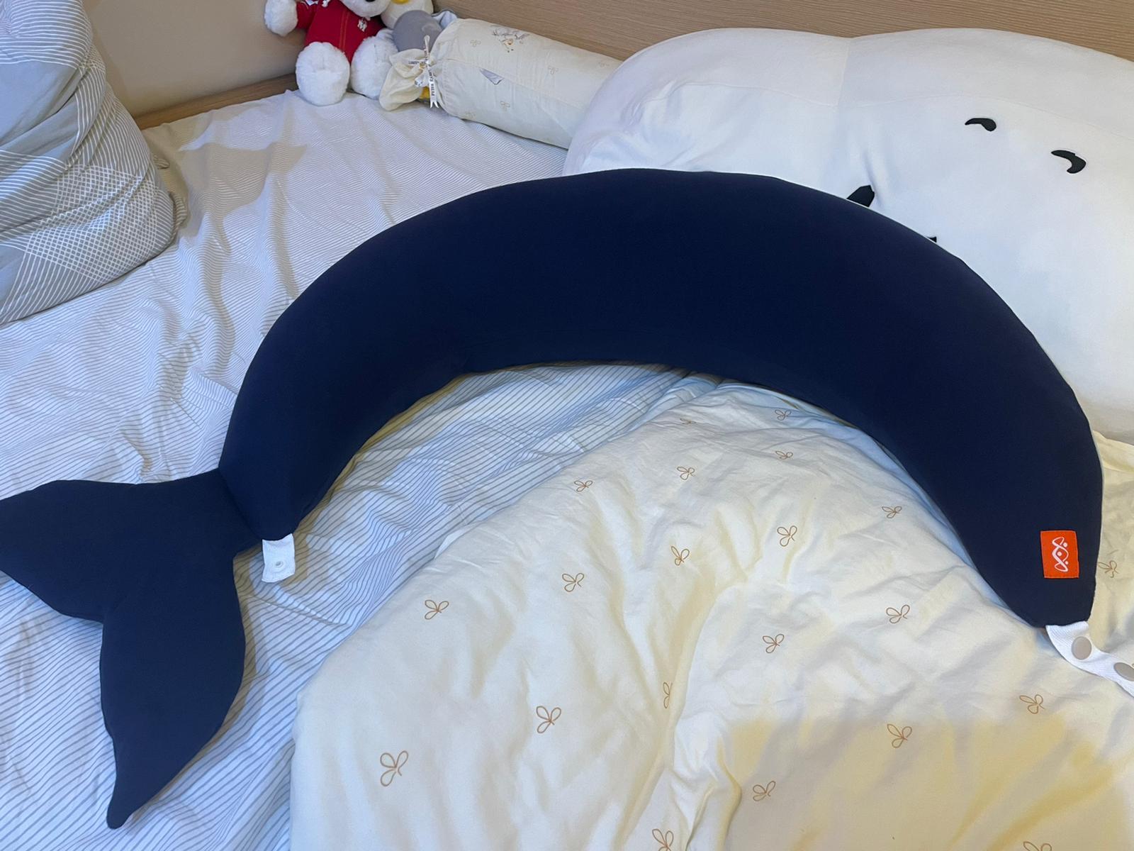 鯨魚月亮枕 鯨魚月亮枕